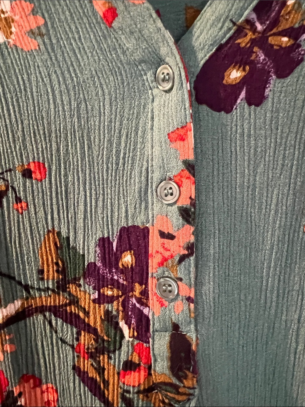 Market & Spruce Teal Floral Sleeveless V-Neck Tank - Picture 3 of 4